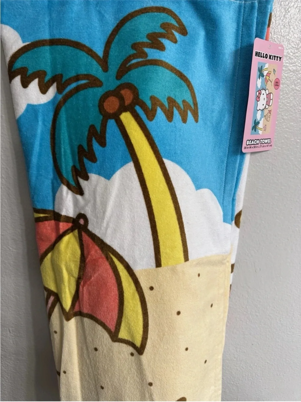Hello Kitty summer sand castle beach towel 28x58 NWT